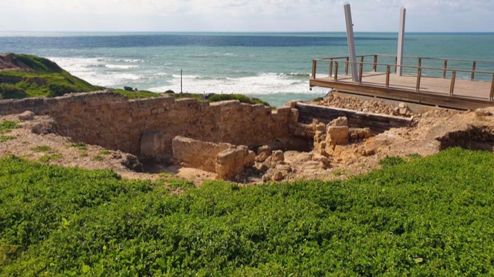 Apollonia: A Crusader Fortress Above the Sea