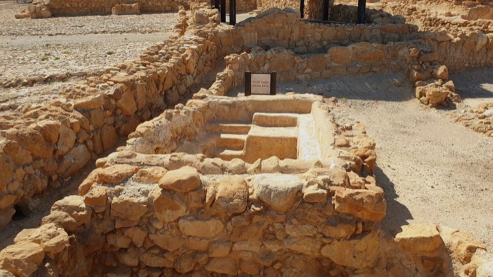 Qumran and the Dead Sea Scrolls