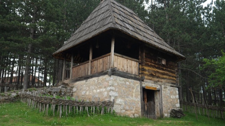 Rajačke Pimnice: The Wine Cellars of Rajac