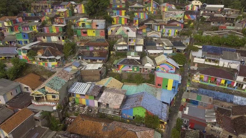 Kampung Pelangi, Indonesia