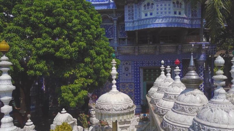 Masjid Tiban, Indonesia